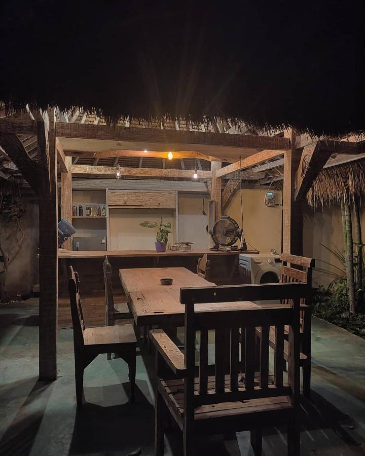 Villa Is Oke House à Gili Trawangan Extérieur photo