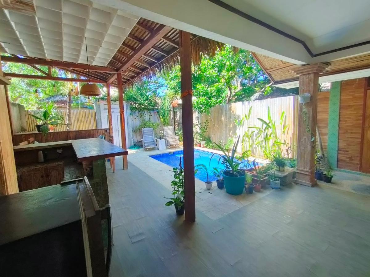 Villa Is Oke House à Gili Trawangan Extérieur photo