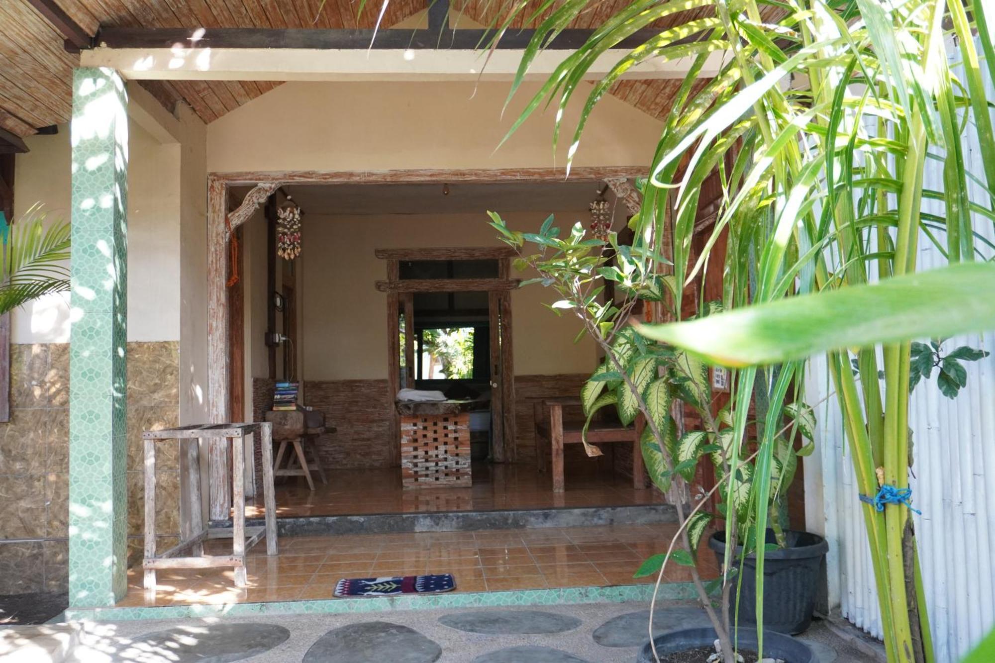 Villa Is Oke House à Gili Trawangan Extérieur photo